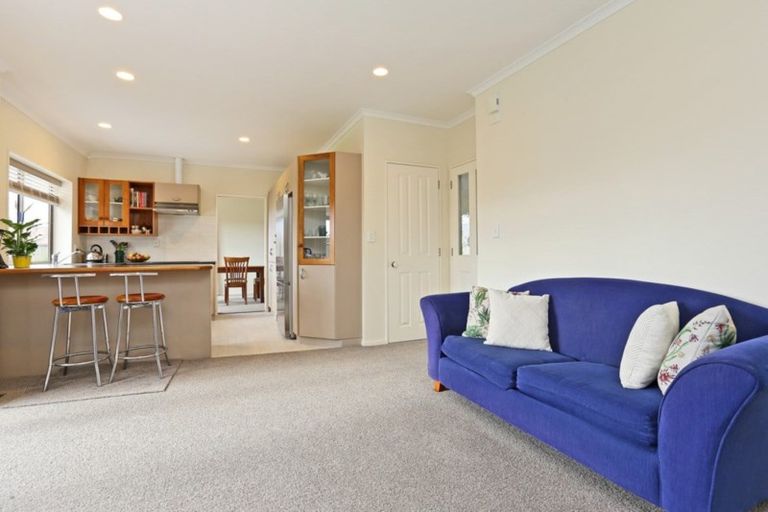 Photo of property in 6 Rosehill Way, Taradale, Napier, 4112