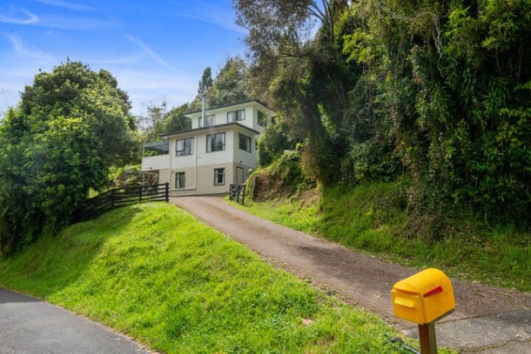 Photo of property in 29 Lake Okataina Road, Lake Okataina, Rotorua, 3074