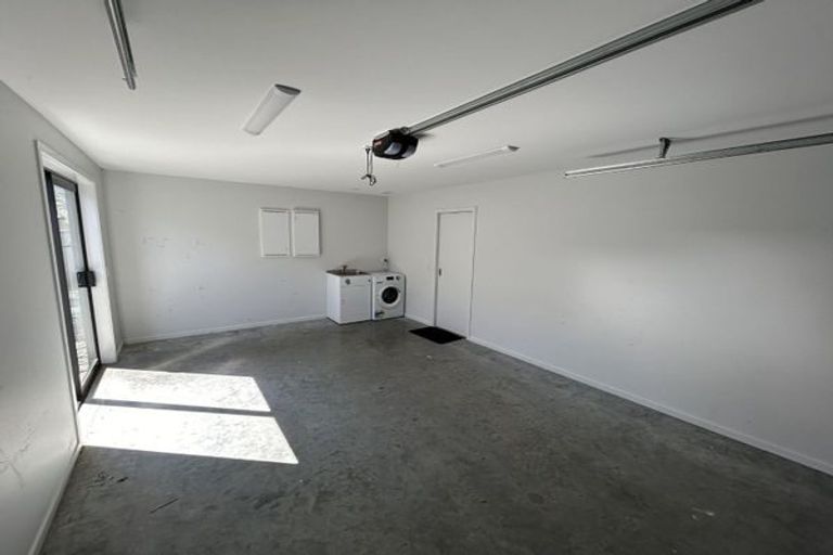 Photo of property in 51 Howden Drive, Jacks Point, 9371