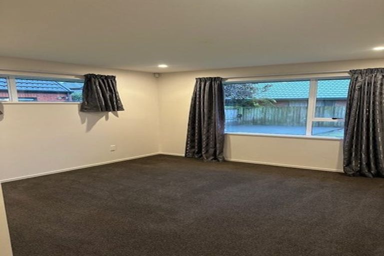 Photo of property in 16 Penruddock Rise, Westmorland, Christchurch, 8025