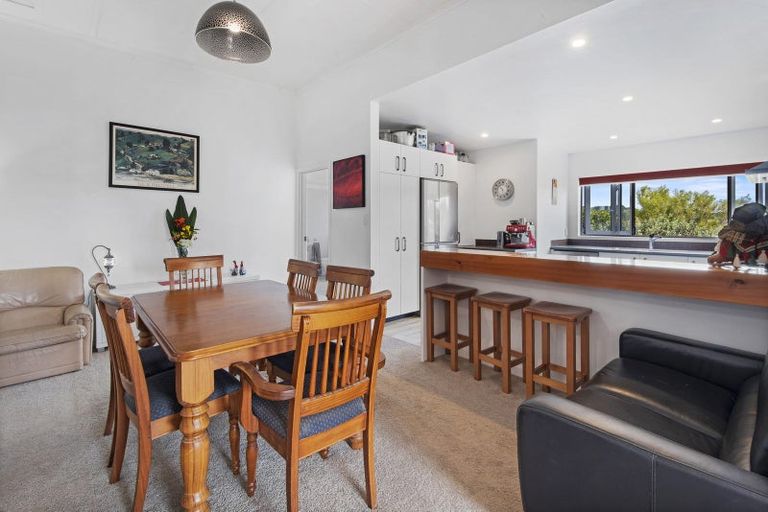 Photo of property in 46 Whakapirau Road, Maungaturoto, 0583