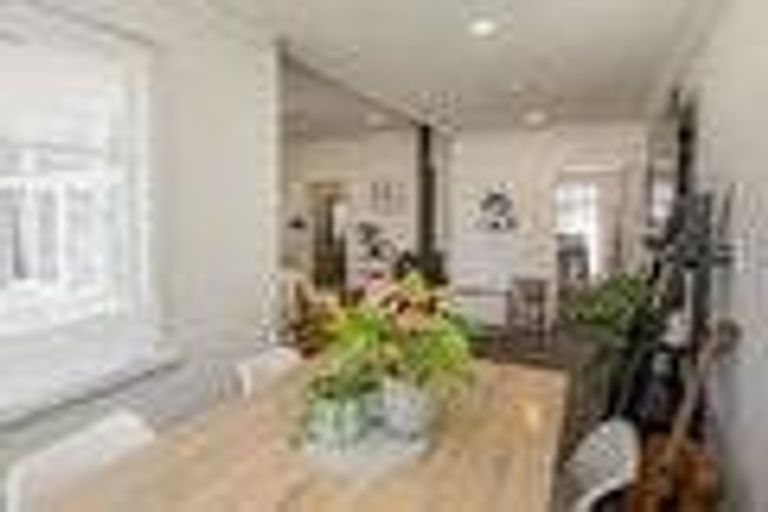 Photo of property in 27 Wilton Street, Levin, 5510