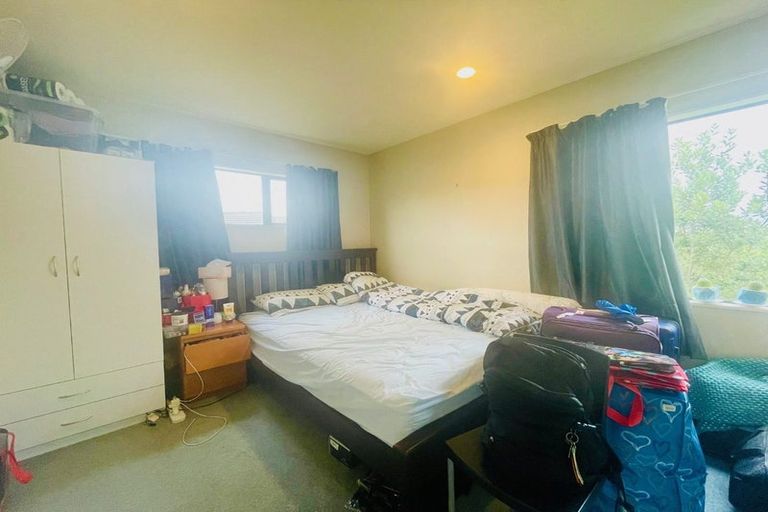 Photo of property in 64 Tiger Drive, Golflands, Auckland, 2013