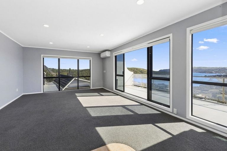 Photo of property in 27 Eskdale Road, Papakowhai, Porirua, 5024