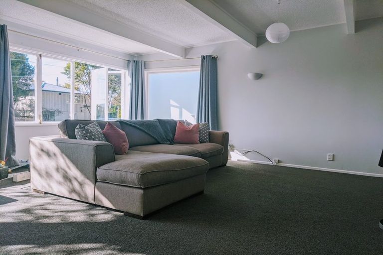 Photo of property in 12 Tawa Street, Eastbourne, Lower Hutt, 5013