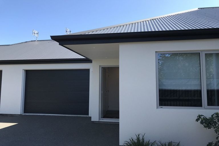 Photo of property in 2/36 Shirley Road, Richmond, Christchurch, 8013