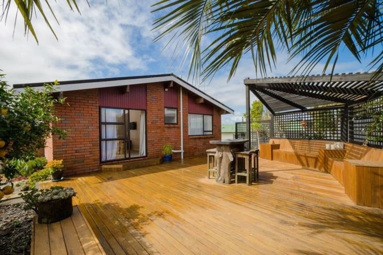 Photo of property in 23 Matua Road, Huapai, Kumeu, 0810
