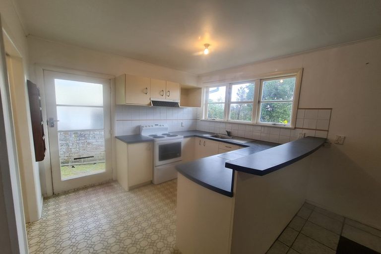 Photo of property in 28 Arapiko Street, Johnsonville, Wellington, 6037