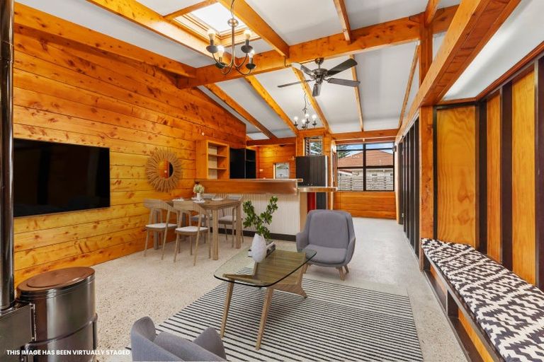 Photo of property in 102a Seaview Road, Paraparaumu Beach, Paraparaumu, 5032