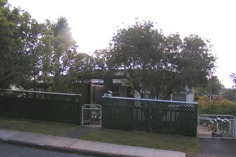 Photo of property in 15 Meadowvale Avenue, Forrest Hill, Auckland, 0620