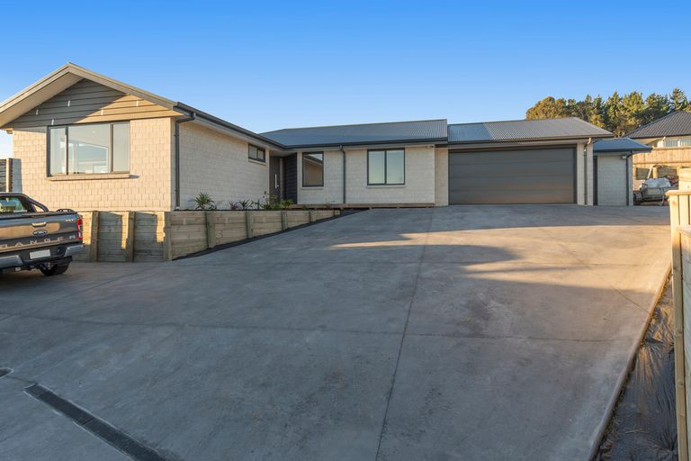 Photo of property in 179 Ballintoy Park Drive, Welcome Bay, Tauranga, 3175