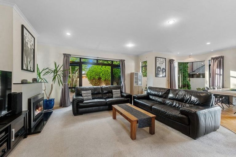 Photo of property in 13 Centennial Place, Campbells Bay, Auckland, 0630