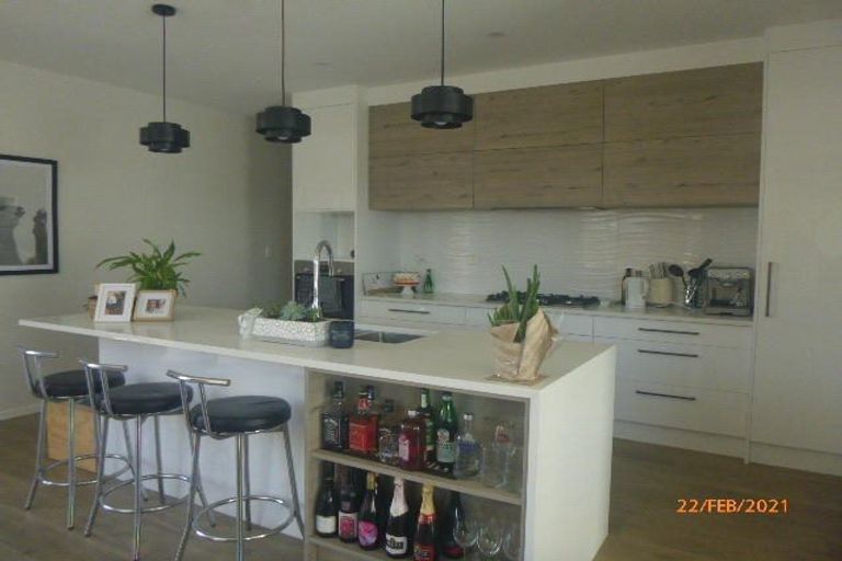 Photo of property in 16 Ropere Street, Kumeu, 0810
