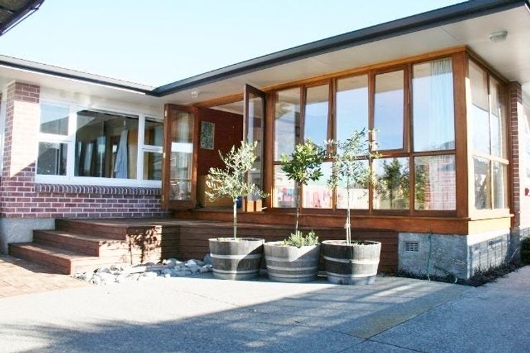 Photo of property in 24 Longmuir Street, Ilam, Christchurch, 8041