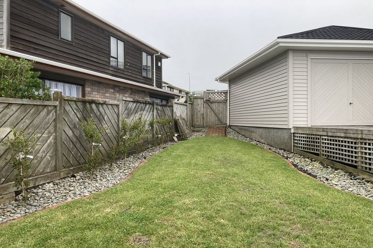 Photo of property in 42 Gurkha Crescent, Khandallah, Wellington, 6035