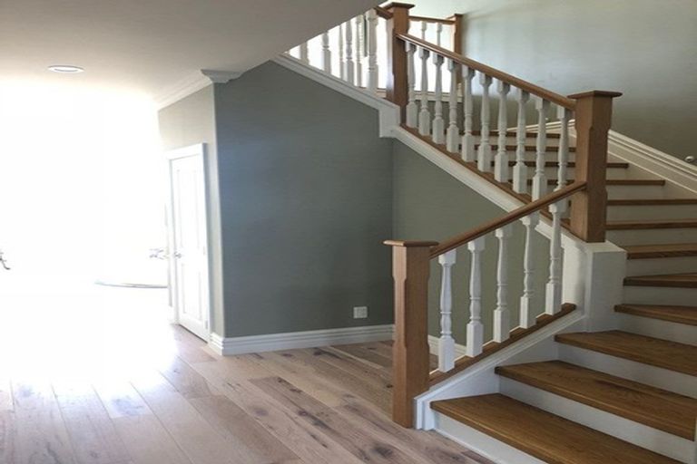 Photo of property in 19 Headland Drive, Long Bay, Auckland, 0630