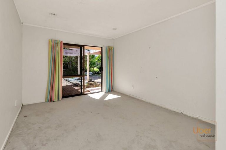 Photo of property in 11 Davidson Avenue, Tamaterau, Whangarei, 0174