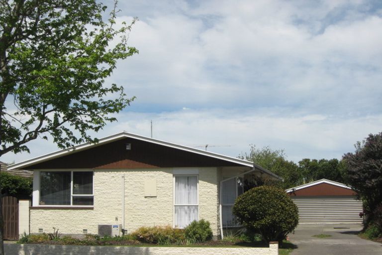 Photo of property in 98 Wingate Street, Redwood, Christchurch, 8051