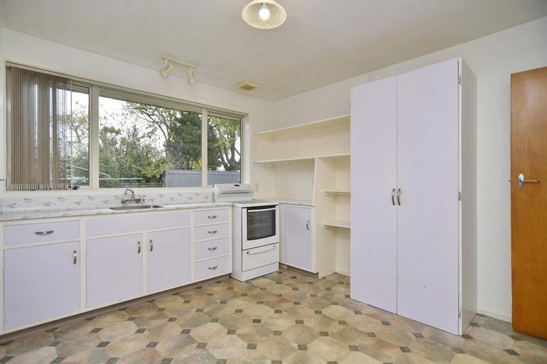 Photo of property in 2/38 Dee Street, St Albans, Christchurch, 8014