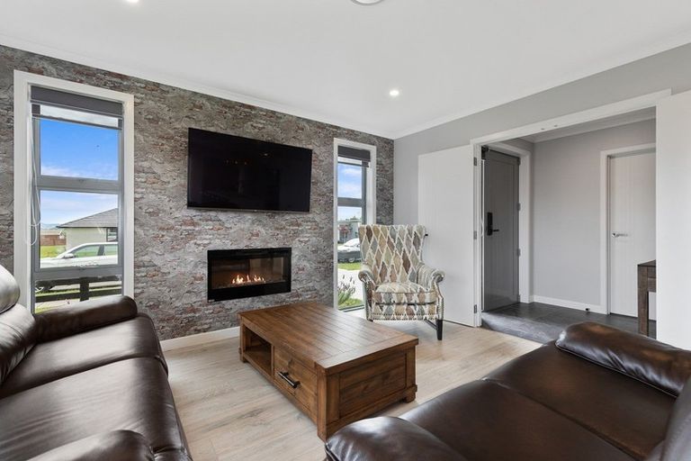 Photo of property in 11 Syrah Grove, Te Kauwhata, 3710