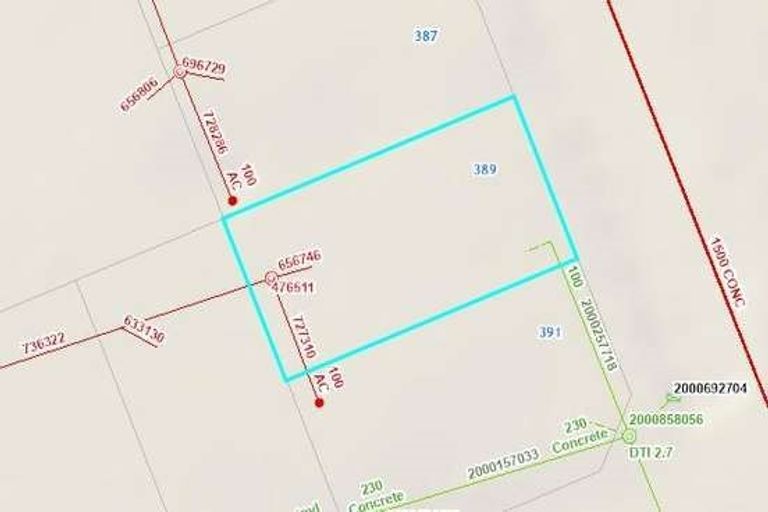 Photo of property in 389 Roscommon Road, Clendon Park, Auckland, 2103