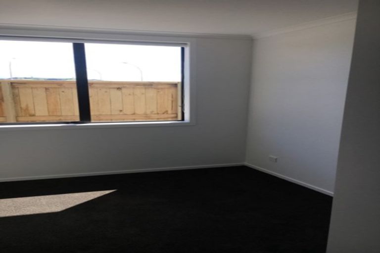 Photo of property in 37 Livingstone Drive, Papamoa Beach, Papamoa, 3118