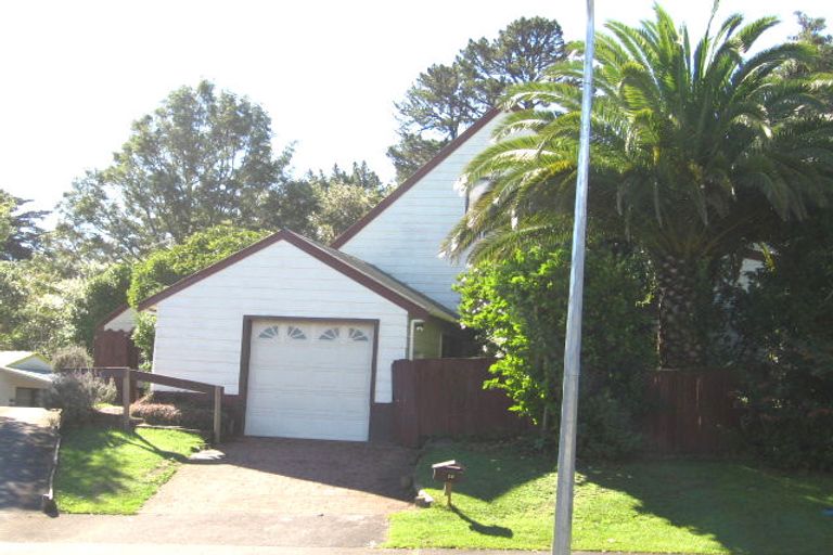 Photo of property in 16 Janome Place, Bucklands Beach, Auckland, 2014