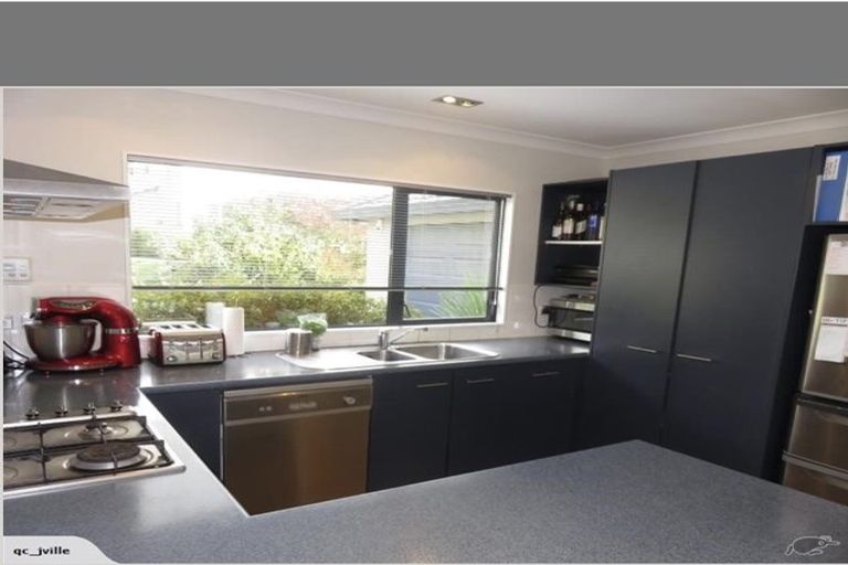 Photo of property in 7 Hetsby Place, Churton Park, Wellington, 6037