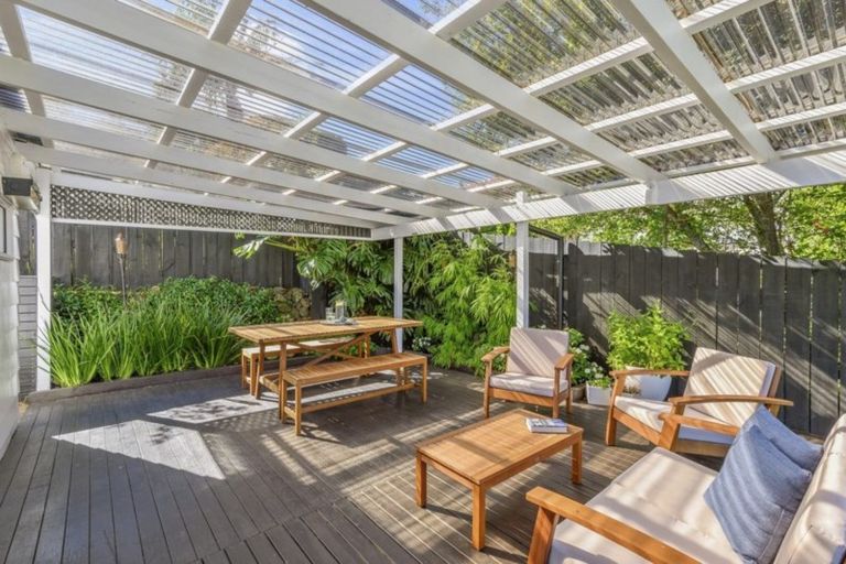 Photo of property in 23 Patuone Avenue, Devonport, Auckland, 0624