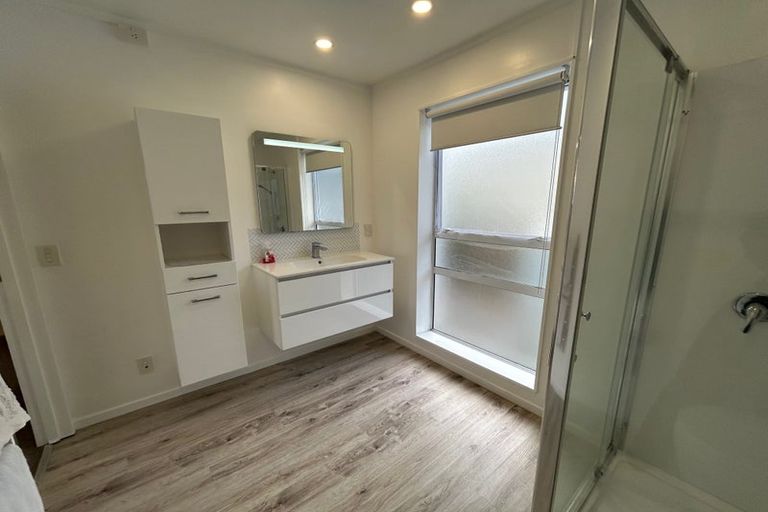 Photo of property in 1/33f Springs Road, Parakai, 0830