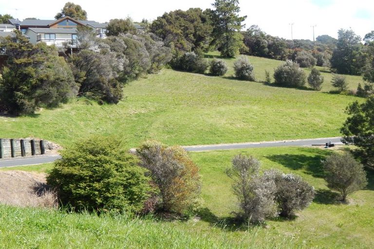 Photo of property in 25 Ash Grove Circle, Haruru, 0204