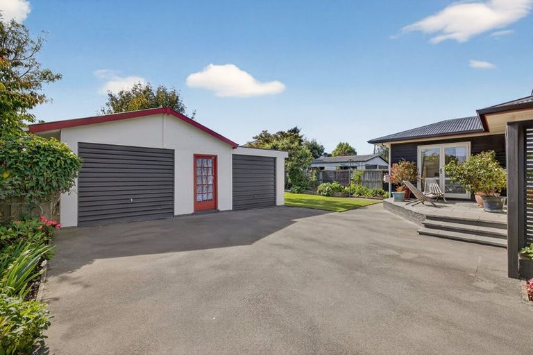 Photo of property in 208 Condell Avenue, Papanui, Christchurch, 8053