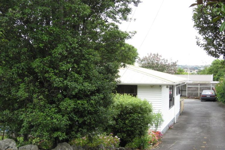Photo of property in 7 Sullivan Avenue, Mangere Bridge, Auckland, 2022