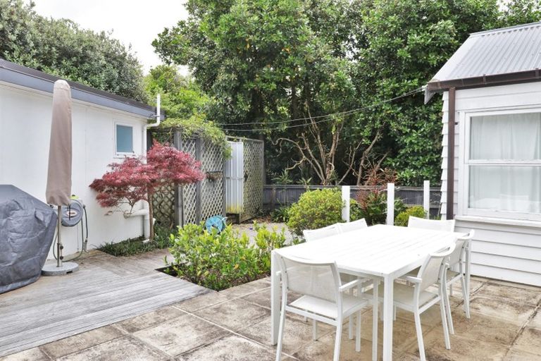 Photo of property in 58 Church Street, Devonport, Auckland, 0624