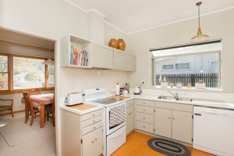 Photo of property in 17 Kingsley Street, Whataupoko, Gisborne, 4010