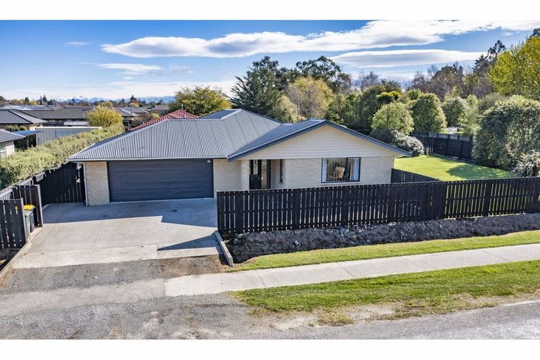 Photo of property in 107 High Street, Oxford, 7430