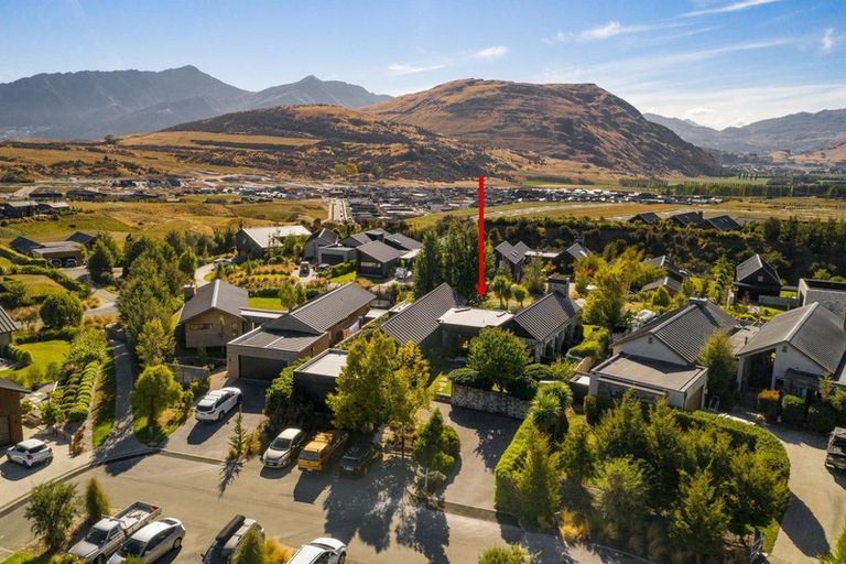 Photo of property in 8 Bretby Court, Jacks Point, Queenstown, 9371