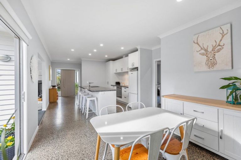 Photo of property in 16 Raiha Street, Papamoa Beach, Papamoa, 3118