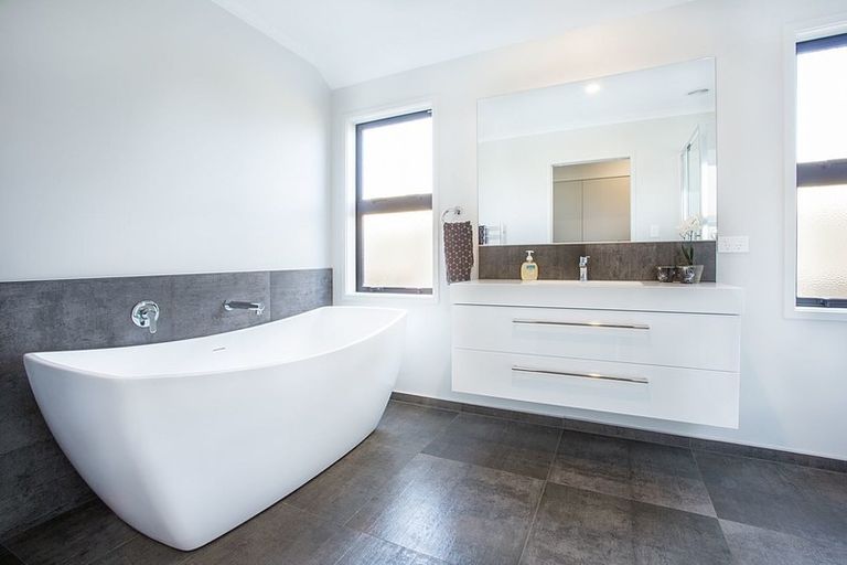 Photo of property in 3 Myrtle Lane, Te Kamo, Whangarei, 0112