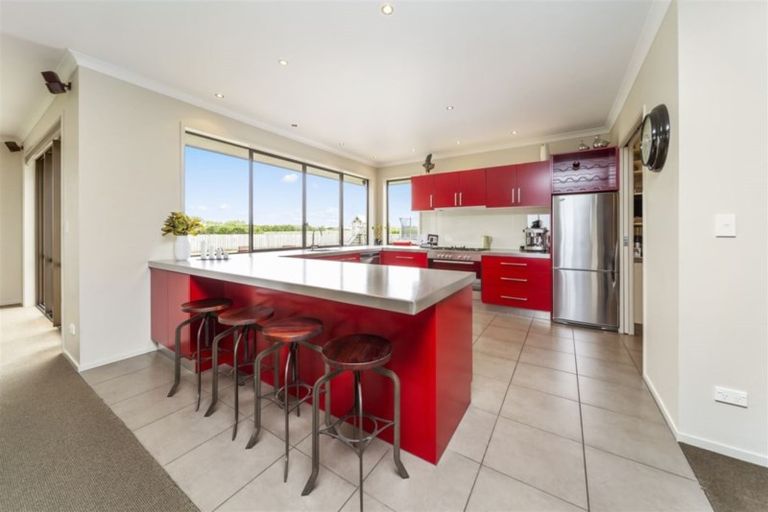 Photo of property in 96 Whenuku Road, Normanby, Hawera, 4675