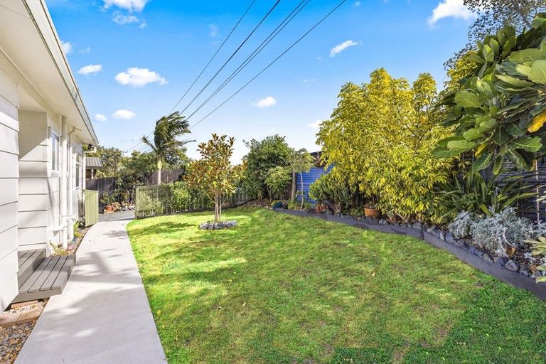 Photo of property in 135 Mahurangi East Road, Snells Beach, 0920