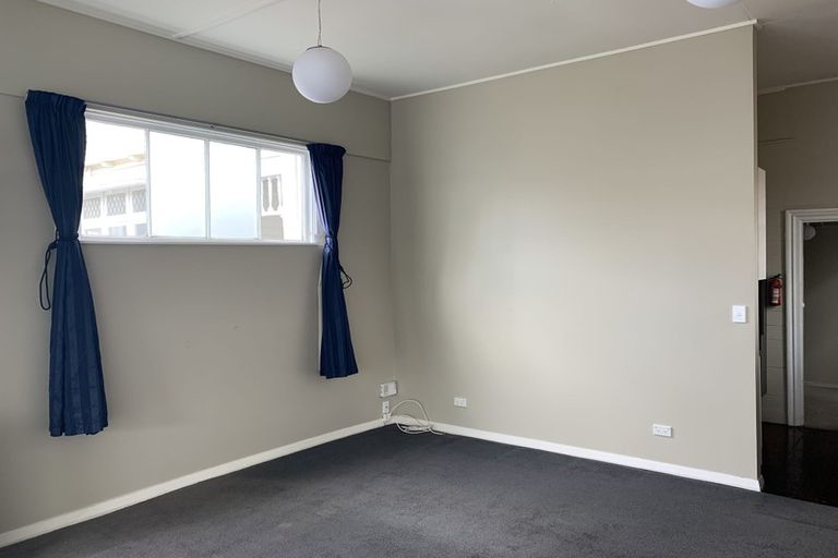 Photo of property in 39a Brougham Street, Mount Victoria, Wellington, 6011