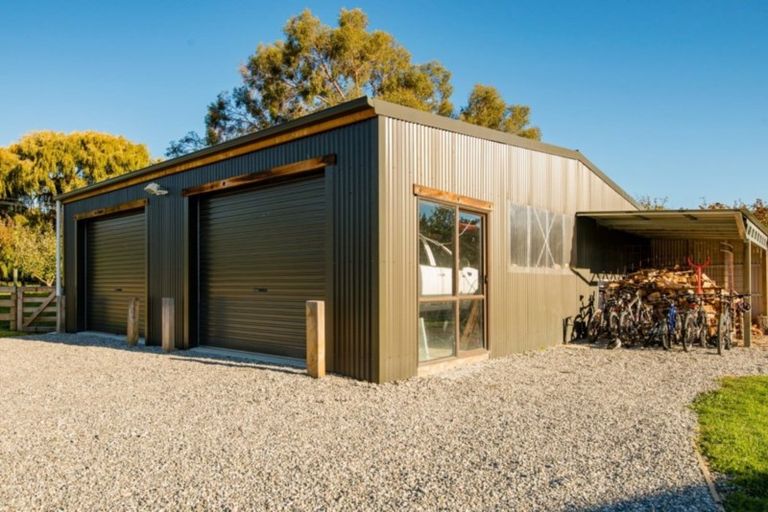 Photo of property in 25 Young Lane, Clyde, Alexandra, 9391