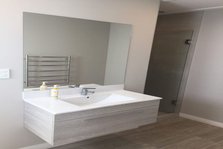 Photo of property in 12c Kayelene Place, Omokoroa, 3114