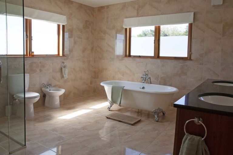 Photo of property in 69 Longwood Road, South Featherston, Featherston, 5771