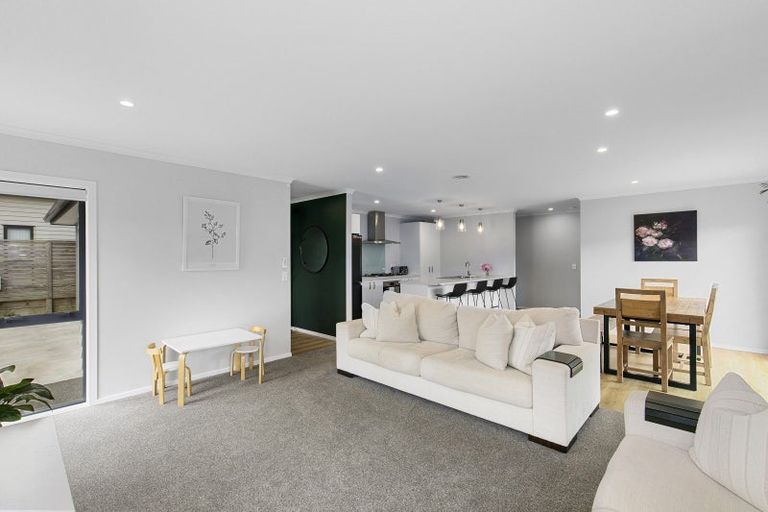 Photo of property in 6 Te Ara O Roimata, Wainuiomata, Lower Hutt, 5014