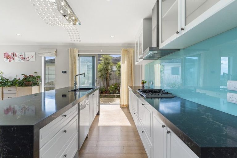 Photo of property in 7 Blewitt Court, Swanson, Auckland, 0614