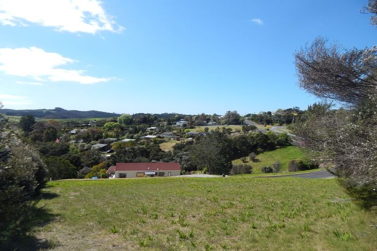 Photo of property in 25 Ash Grove Circle, Haruru, 0204