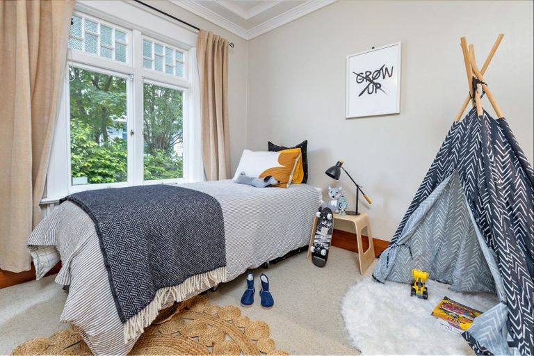 Photo of property in 72 Pownall Street, Masterton, 5810