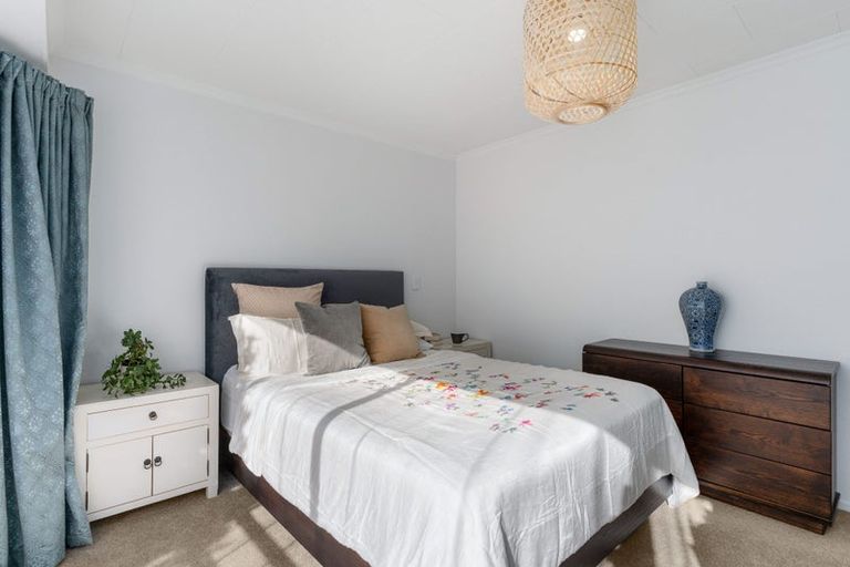 Photo of property in 3 Phoenix Avenue, Hokowhitu, Palmerston North, 4410